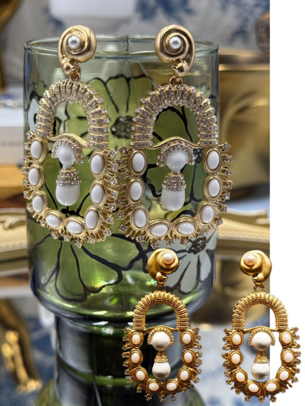 🆕 SCHIAPARELLI for Museum Gift Shop 🧿 NWOT Surrealist Baroque Tableau Earrings